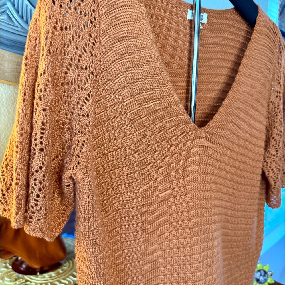 Rust Knit 🧶 Crochet V-Neck Bodysuit.